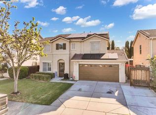 806 Robert L Smith Dr, Tracy, CA 95376