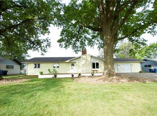1205 W 3rd St, Pella, IA 50219