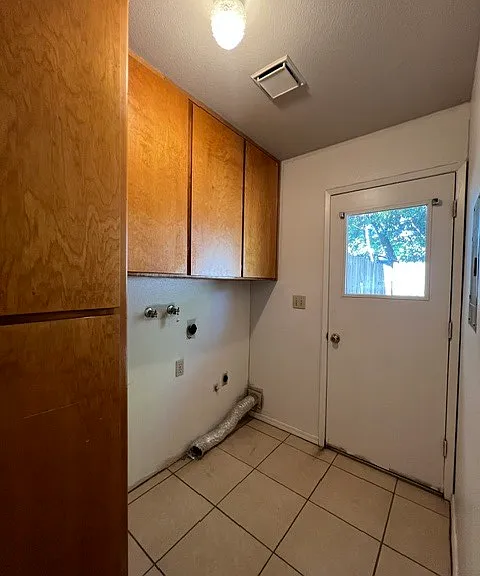305 Saint Michael Ct — Photo 24