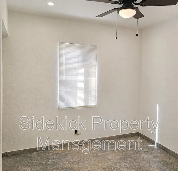 1157 S Townsend Ave — Photo 18