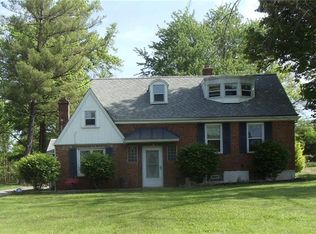 12335 Sunset Dr, Garfield Heights, OH