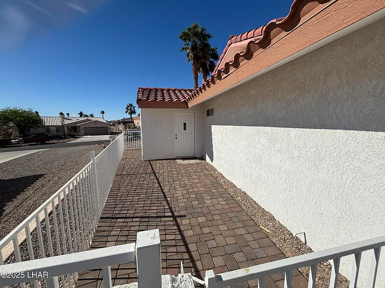 1916 Chip Dr — Photo 8