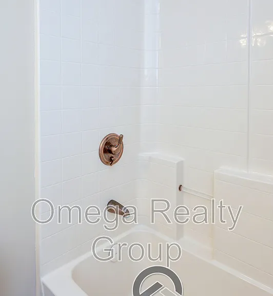 18488 Thoroughbred Dr — Photo 29