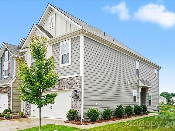 2nd image of 5222 Maynard Hill Dr