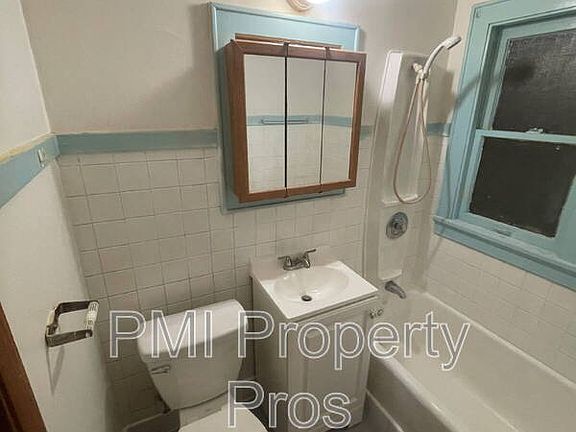 4th image of 3432 E Cudahy Ave Unit 5