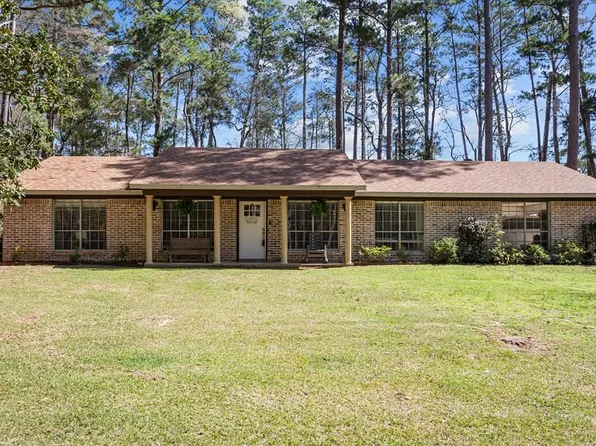 636 Campoli Rd, Etoile, TX 75944