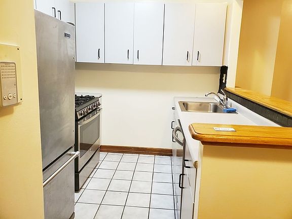 3rd image of 350 Lincoln Pl APT 2K