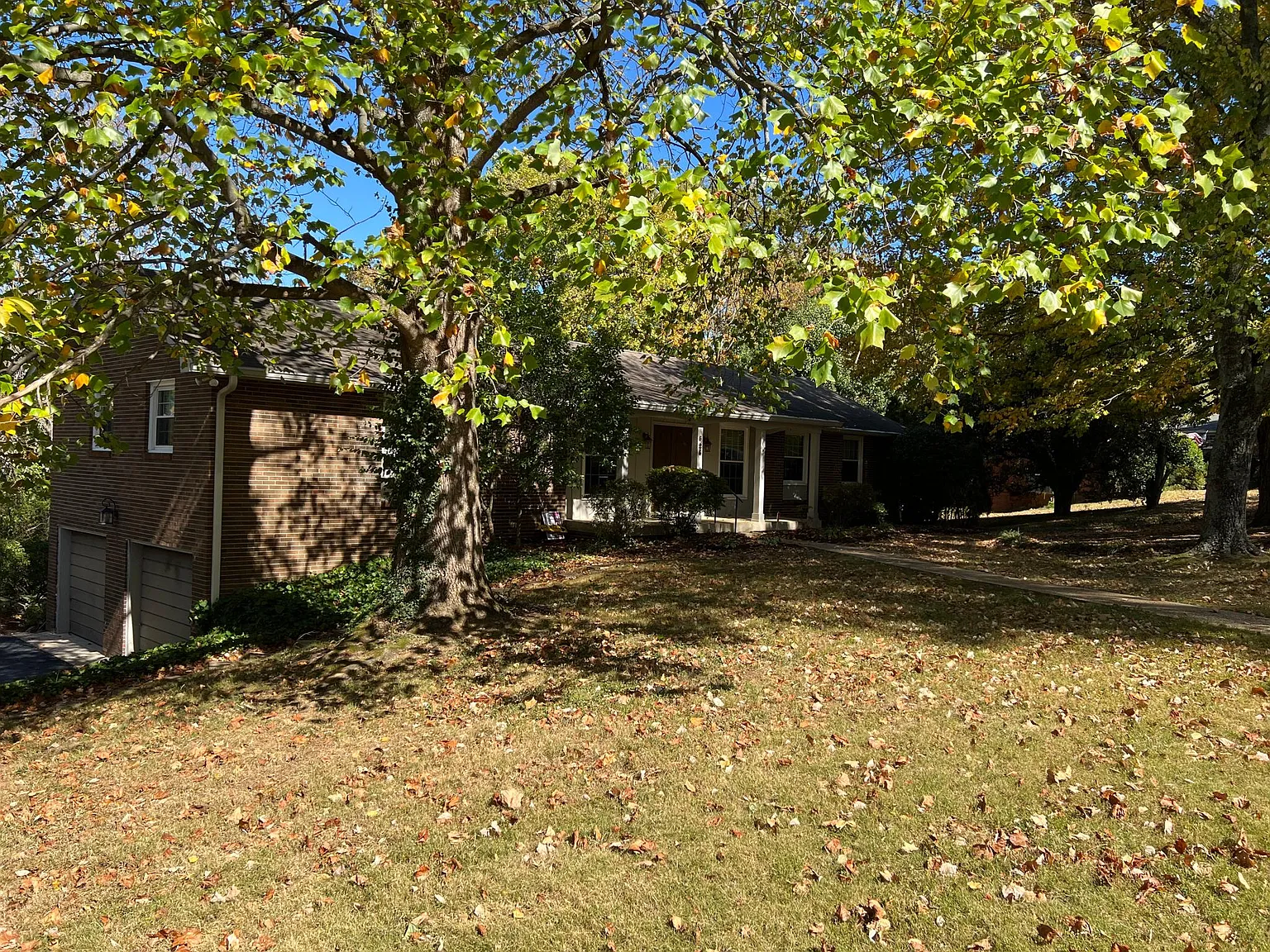 3 bed, 2806 sqft, $2,900 — Photo 3