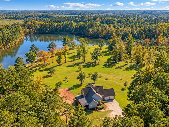 303 Beaverdam Creek Rd, Greenwood, SC 29646