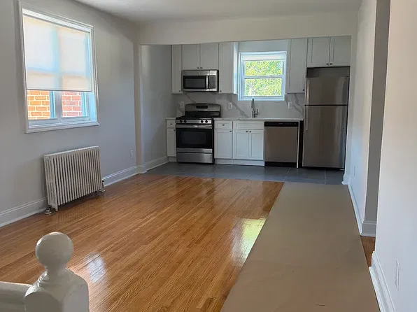 219-58 64th Ave #B, Oakland Gardens, NY 11364