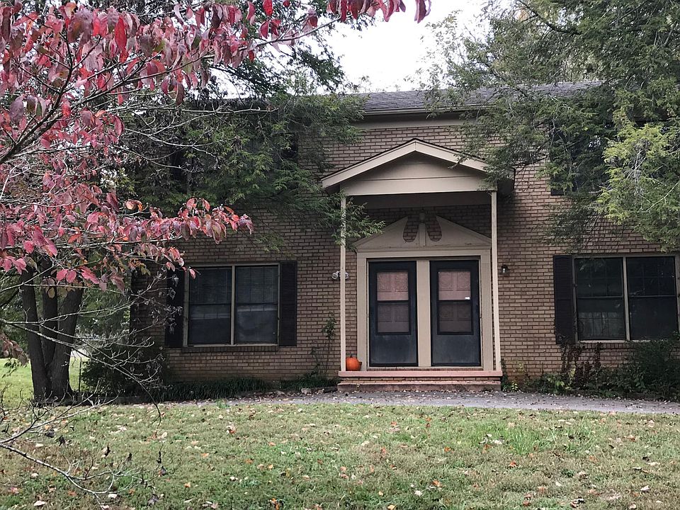 1st image of 803 Sky Blue Dr