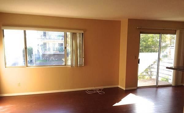 2nd image of 750 W Hamilton Ave