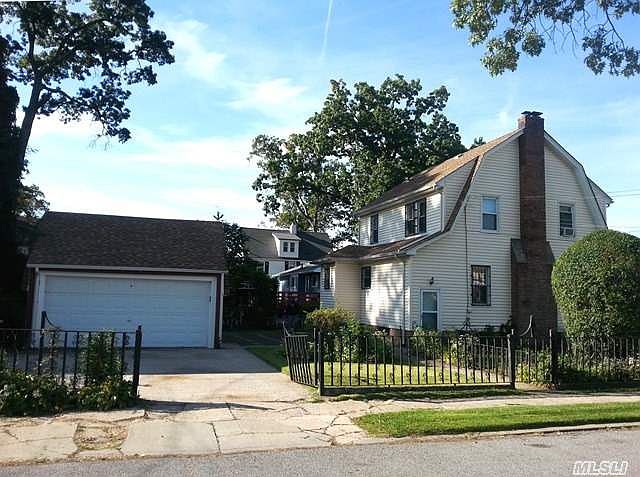 10603 223rd St, Jamaica, NY 11429 | Zillow