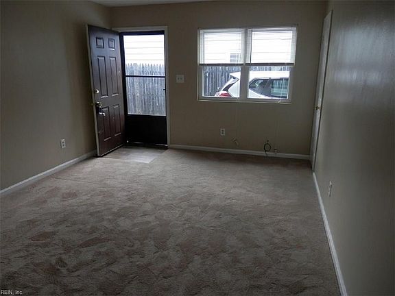5th image of 2433 Arkansas Ave
