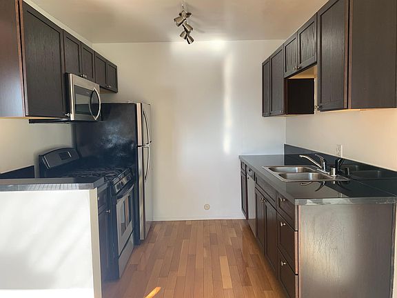 5th image of 1958 Apex Ave #6