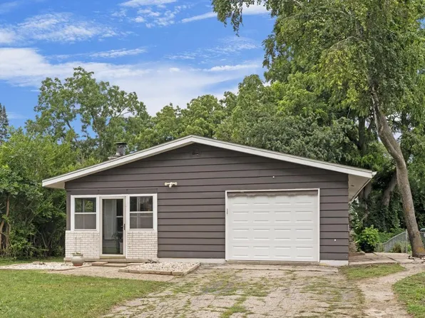 2202 Lake Point Drive, Madison, WI 53713