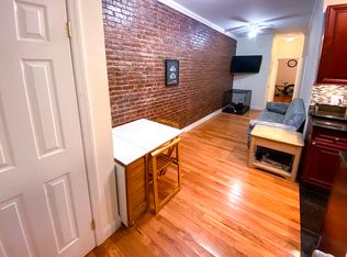 3026 31st St #1R, Astoria, NY 11102