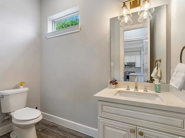 1719 Blodgett St — Photo 28