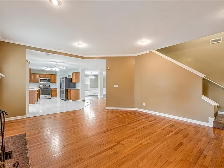 4392 Windmoor Dr NW — Photo 15