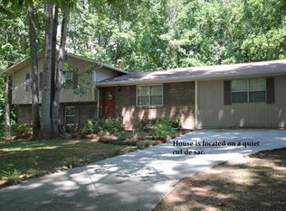 5506 Arrowhead Dr, Acworth, GA 30102