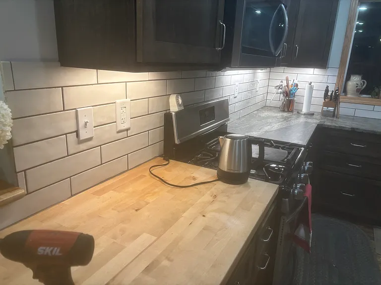 308 Waldo St — Photo 8