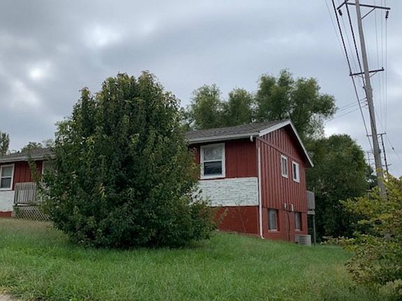 2nd image of 301 Grand St #303