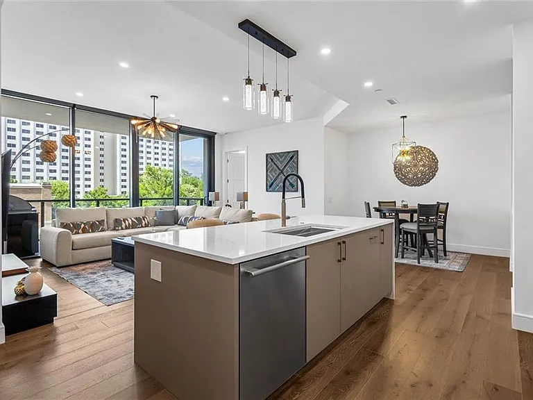 2425 Peachtree Rd NE #503 — Photo 5