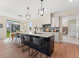 17905 Hidden Creek Trl, Lakeville, MN 55044