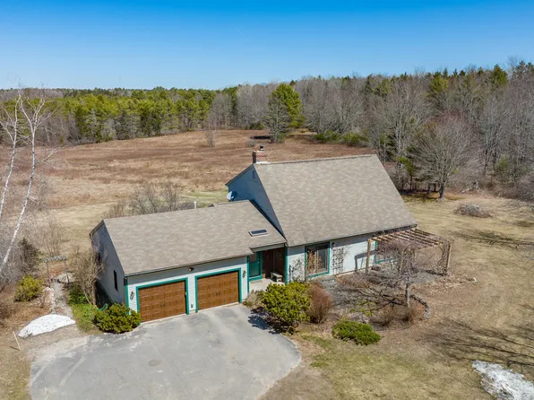 17 Stone Ridge Drive, Brunswick, ME 04011