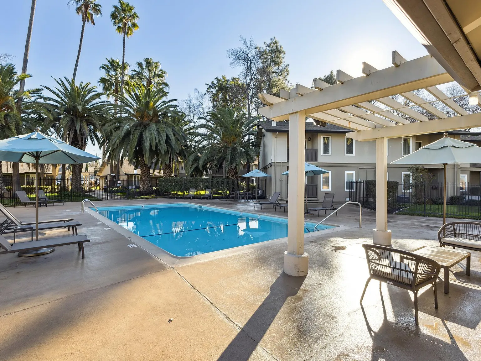 Villa Palms Apartment Homes — Photo 4