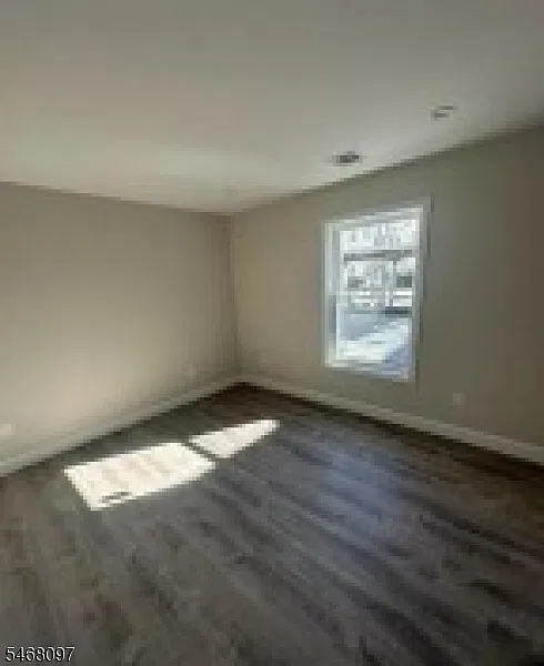 3 bed, 2.0 bath, $2,600 — Photo 2