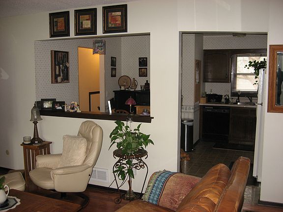 5th image of 636 County Road C W