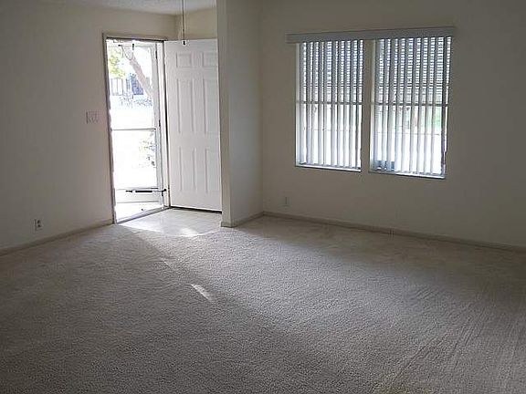 4th image of 56 Lattice Dr