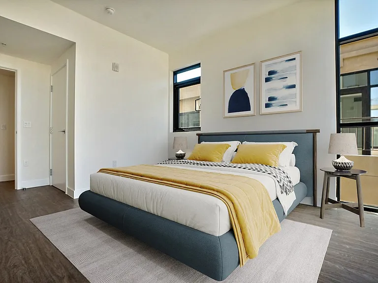 Residences at Village Walk — Photo 6