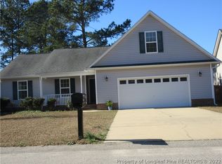 5628 Seafield Ln, Hope Mills, NC 28348