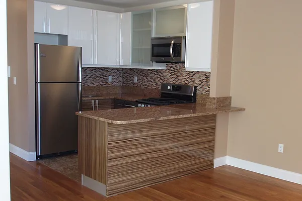 Rented by NCR Real Estate | media 10
