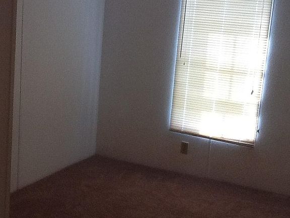 3rd image of 510 Oleander Ln