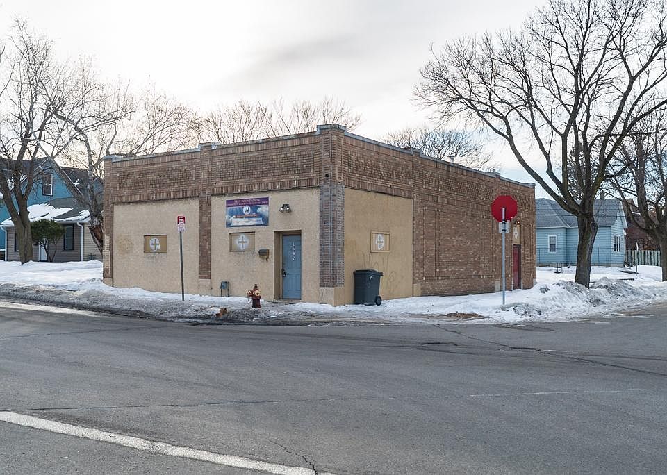 1st image of 3859 Fremont Ave N