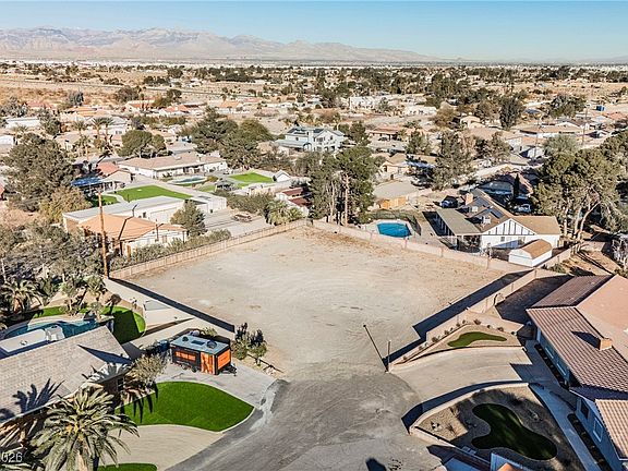 3rd image of 3460 W Mesa Verde Ln