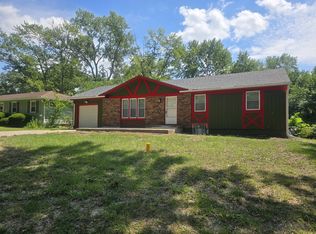 8013 E 133rd St, Grandview, MO 64030