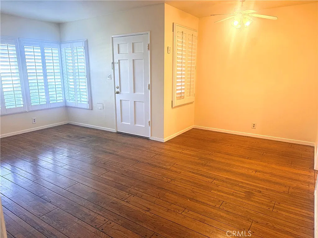 3 bed, 1340 sqft, $3,350 — Photo 2