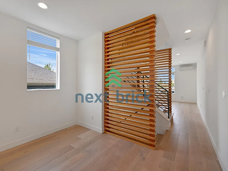 4521 Sunnyside Ave N #C — Photo 9