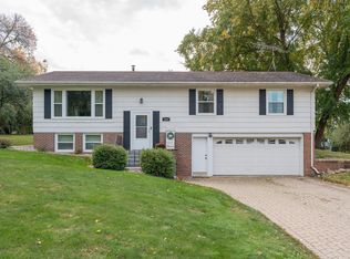 212 Regency Rd, Le Sueur, MN 56058