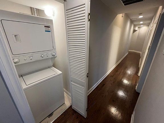5th image of 1856 N Sawyer Ave #1