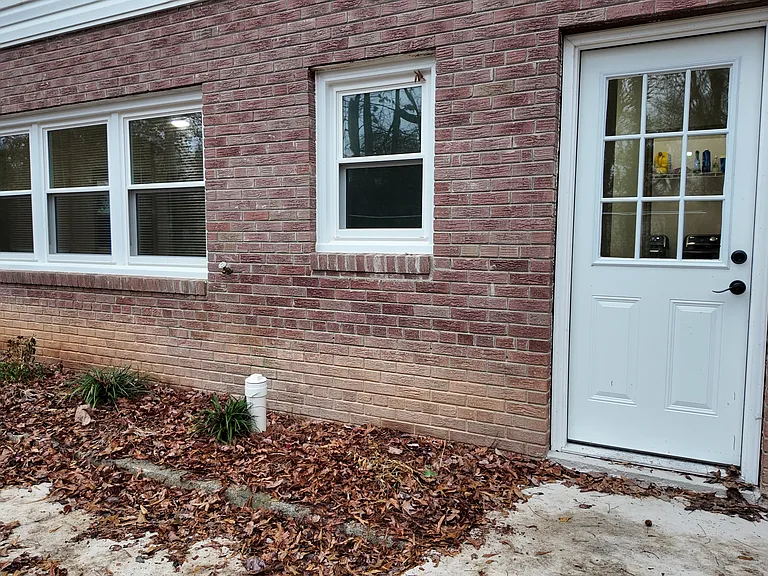 1521 Anthony Dr — Photo 13