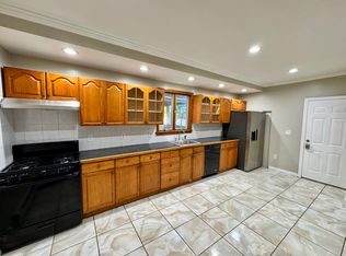 9 Nightingale St APT 1, Dorchester Center, MA 02124