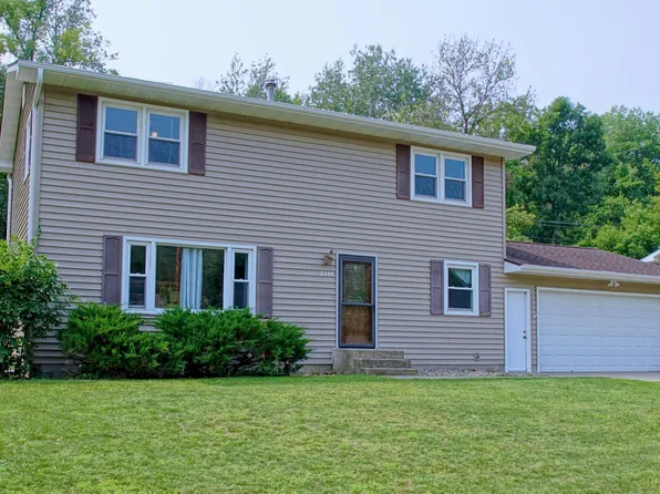 2344 Langsdorf Ave, Red Wing, MN 55066