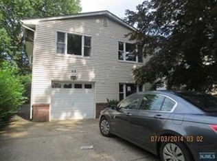 65 River Rd, New Milford, NJ 07646