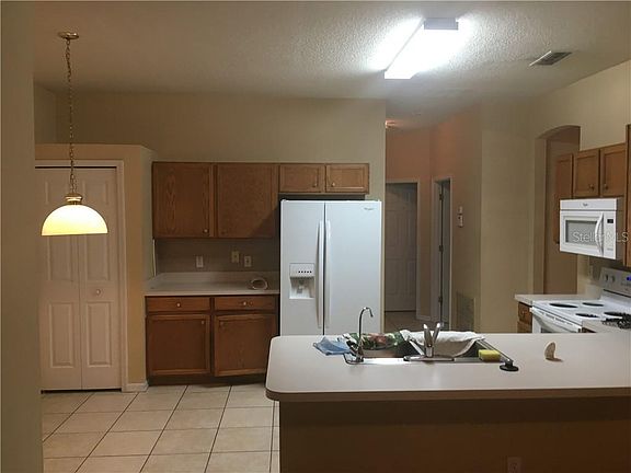 5th image of 504 Pinehurst Cv