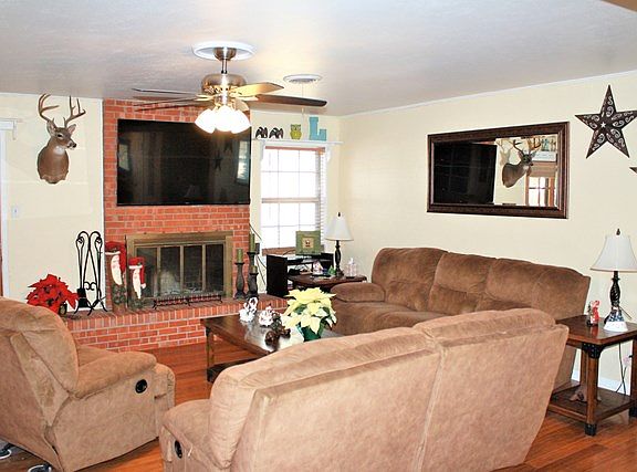 5th image of 2604 Goddard Dr